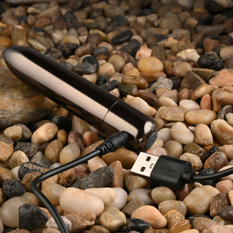Evolved Real Simple Rechargeable Bullet Evolved Real Simple Rechargeable Bullet